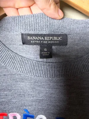 Banana Republic Très Bien Merino Wool Embroidered Sweater Gray Size Small thumbnail 4