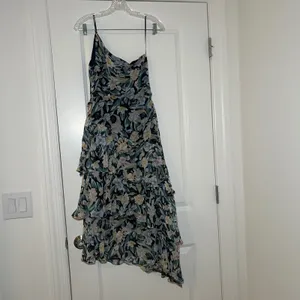 NWT Petal and Pup Amren Floral One-Shoulder Tiered Asymmetric Dress women's 2 thumbnail 7