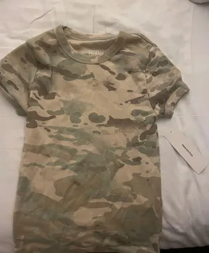 Urban Outfitters Camo Tee thumbnail 1