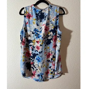 Rose + Olive Women's Size L Floral Light Blue V-Neck Sleeveless Blouse Top thumbnail 3