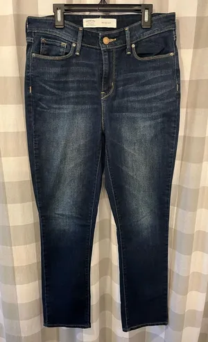 Signature by Levi Strauss Women's Dark Indigo Skinny Jeans thumbnail 1