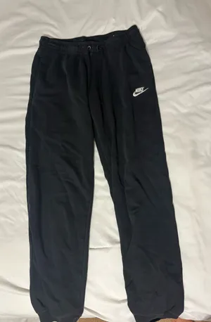 Black Nike Joggers Women’s thumbnail 1