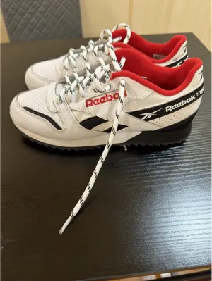 Size US 6 Women’s reebok classic white/red/black leather shoes (m12) thumbnail 7