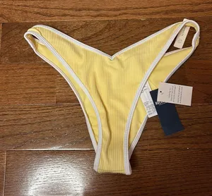 Hollister NWT RIBBED HIGH-LEG V-WAIST CHEEKIEST BIKINI BOTTOM - SMALL thumbnail 3