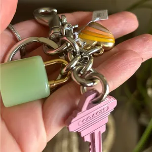 Authentic COACH Silver Heart/Key/Lock keychain thumbnail 2