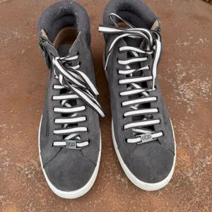 UGG Women's Olive Trainer high-top sneakers in charcoal grey suede sz 7.5 thumbnail 2