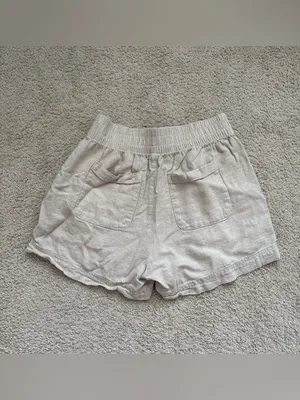 Old Navy Light Beige High-Waist Elastic Shorts thumbnail 3