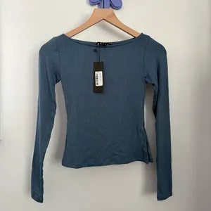 Motel Rocks XS NEW Dinar Split Hem Top In Mineral Blue thumbnail 3