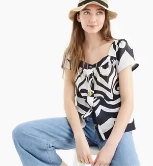 ✨J.Crew Point Sur Ratti Wave Navy Blue White Button Front Poplin Sz XS Top✨ thumbnail 1