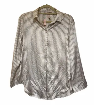 Victoria’s Secret button down sleep shirt Sz Med thumbnail 1