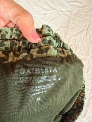 Athleta Printed Hustle Shorts 3” Green Camo Abstract Running Shorts Medium thumbnail 4