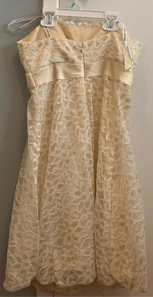 Strapless Bubble Hem Butter Yellow Lace Formal Dress Size 2 thumbnail 9