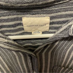 Women’s American Eagle Outfitters Navy Striped‎ Tie Front Shirt thumbnail 3