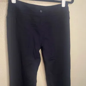 PraNa Flare Black Leggings‎ size Small casual yoga gym thumbnail 2