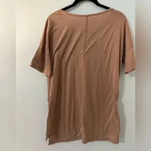 Nike Dri-Fit T-Shirt Size Small Brown Tan Loose Workout Athleisure Sporty thumbnail 2