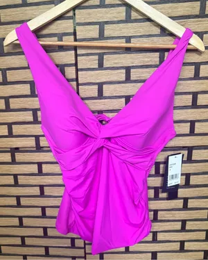 La Blanca Fuschia swim top size 8 thumbnail 1