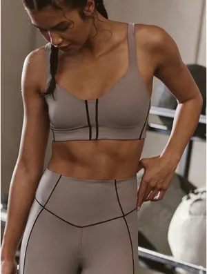 Free people set thumbnail 1