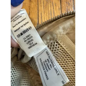 Lululemon Everywhere Belt Bag One Size Beige Fleece Sherpa Crossbody Sling Zip thumbnail 3