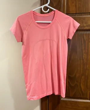 Lululemon Swiftly Tech thumbnail 1