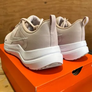 Nike Downshifter 12 Barely Rose DD9294-400 Women Size 12 / Men 10.5 NWT thumbnail 5