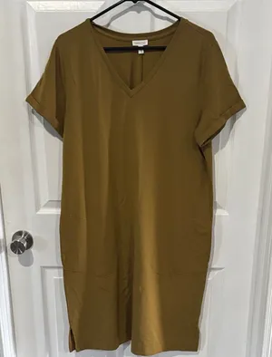 Garnet hill V-Neck Short Sleeve Shift Dress in Olive large thumbnail 1