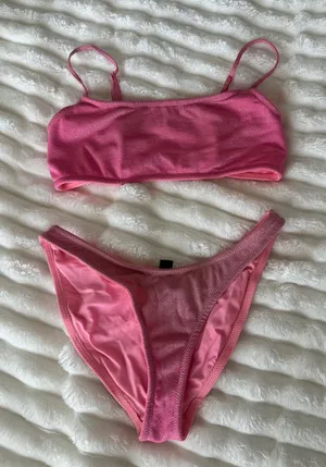 Pink Triangl Bikini thumbnail 1