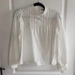 Zara White Textured Blouse‎ thumbnail 1