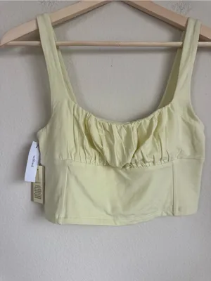 NWT Aritzia Wilfred Free Ruched Square Neck Crop Tank thumbnail 2