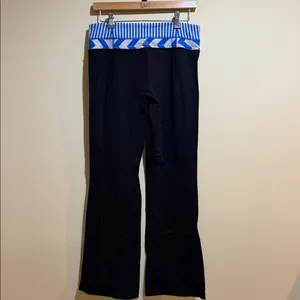 Women’s Lululemon Blue Print Yoga Flare Leggings thumbnail 2