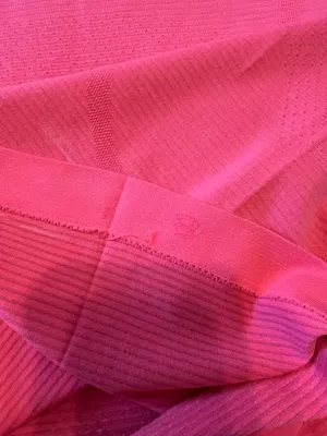 Lululemon Swiftly Tech Short Sleeve Lip Gloss thumbnail 3