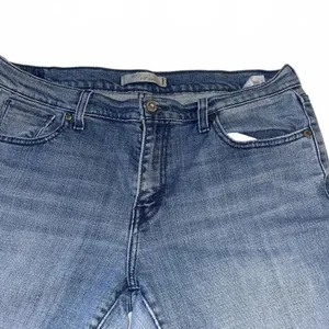 Levi's Bootcut 515 Jeans Classic Blue Denim Light Wash Woman’s Size 12 S/C thumbnail 5