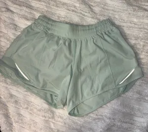 Lululemon thumbnail 1