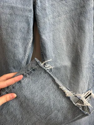 Zara High-Rise Wide-Leg Ripped Jeans in Light Wash - Size US 2 / EU 34 thumbnail 6