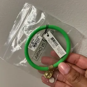 Marc By Marc Jacobs NWT Floro Toucan Green Silicon Bracelet thumbnail 3