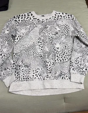 Forget 21 sweatshirt thumbnail 1
