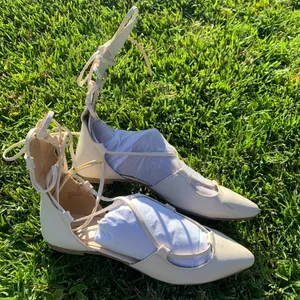 Chase + Chloe White Pointed-Toe Lace-Up Gladiator Flats thumbnail 11