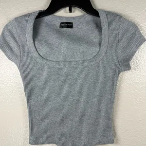 White Fox Boutique Gray Ribbed square neck Top SZ:XS thumbnail 1