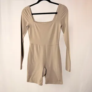 Babaton‎ Contour Squareneck Longsleeve Romper in Stone Size Small thumbnail 5