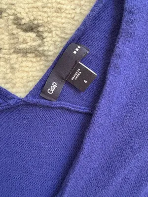 Gap V-Neck knit short sleeve top thumbnail 3