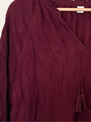💥 Old Navy Burgundy Lace Accent Long-Sleeve Peasant Top thumbnail 3