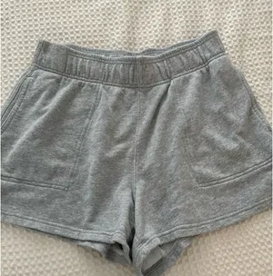 Aerie Grey sweat shorts thumbnail 2