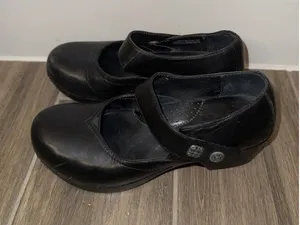 Dansko Tandy Mary Jane Black Leather Women's Shoes Strappy Comfort Clog Sz 36 thumbnail 1