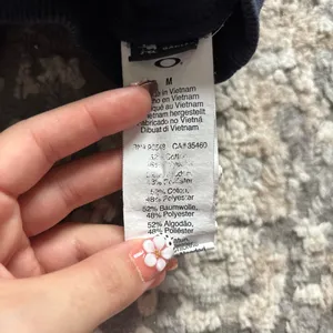 Women’s M Oakley navy hoodie thumbnail 5