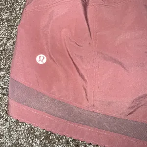 Lululemon Time to Sweat Short Women 6 Pink Good Scalloped Mesh‎ Running Athletic thumbnail 4