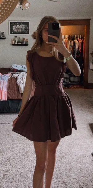 Dress thumbnail 3
