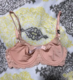 Victoria's Secret Bra thumbnail 1