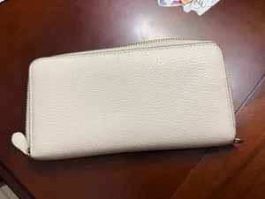 Authentic COACH White Pebbled Leather Wallet / Wristlet – Excellent Condition thumbnail 9