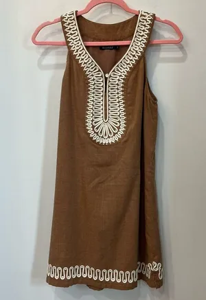 Themelabel brown dress with White embroidery beach sleeveless size small thumbnail 2