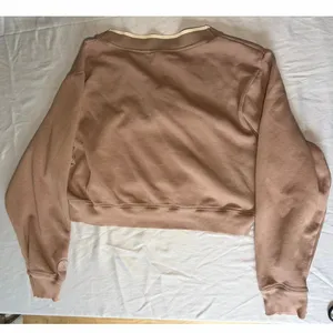 VS Pink Pullover Cropped Size XL thumbnail 4