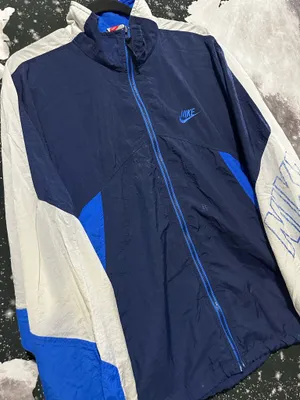 Nike Colorblock Spellout Sleeve Windbreaker Jacket thumbnail 3